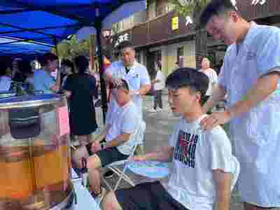 咸陽(yáng)老街 當(dāng)古韻街巷涌動(dòng)中醫(yī)藥文化潮，滋養(yǎng)現(xiàn)代營(yíng)養(yǎng)健康新風(fēng)尚